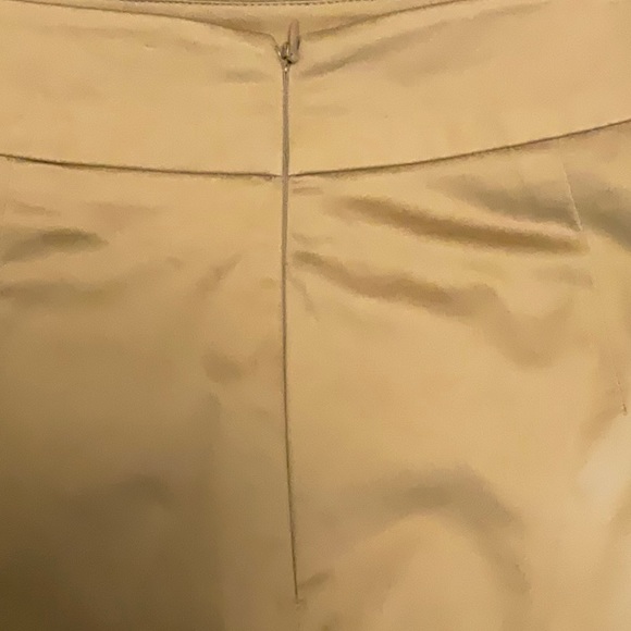 Camel colour skirt - Picture 3 of 6